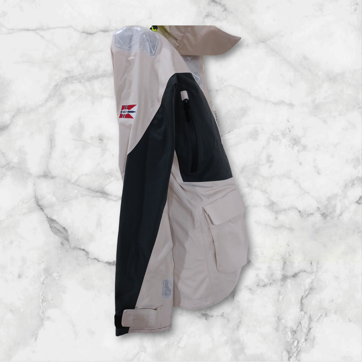 CHAQUETA  OUTDOOR & ESSENTIALS